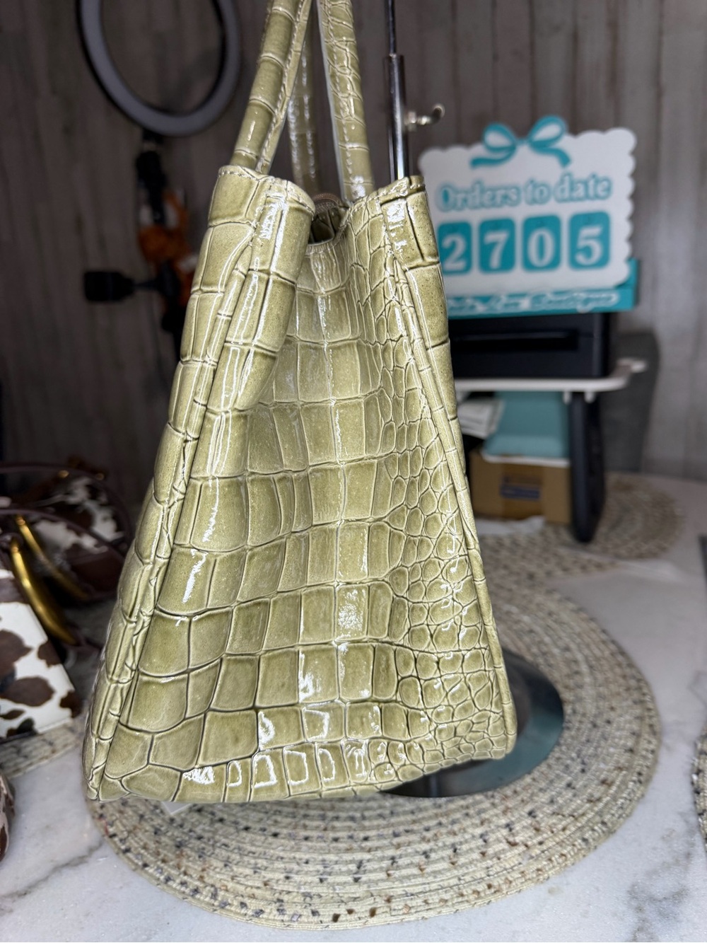 Isabella Rhea Olive Green Croc-Embossed genuine Italian leather - Picture 6 of 10